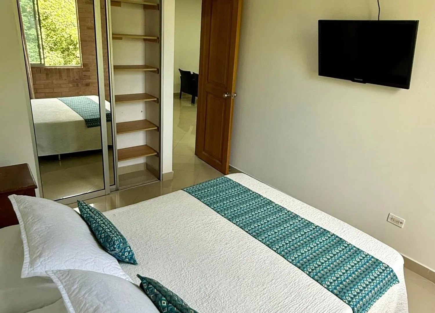 Apartahotel Montes Medellín 0*,  Colombia